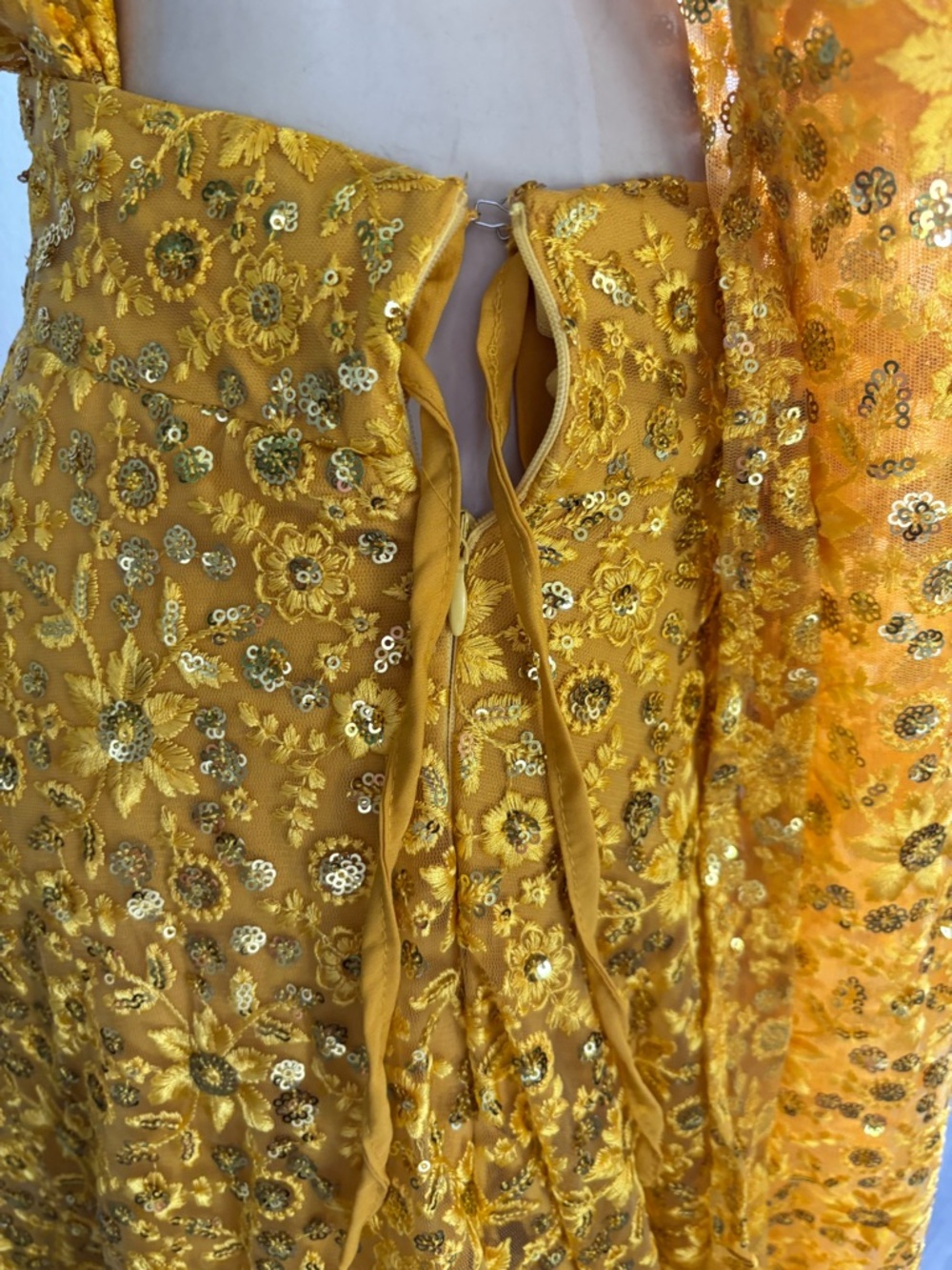 AhoiCHIC Yellow Embroidered Dress - M - Picture 5 of 16